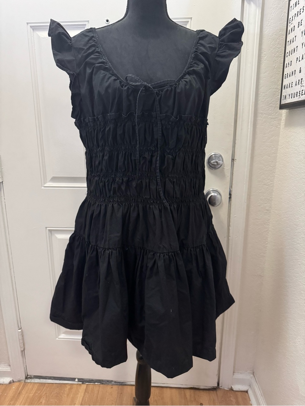 Smocked Ruffle-Sleeve Black Midi Dress 0413